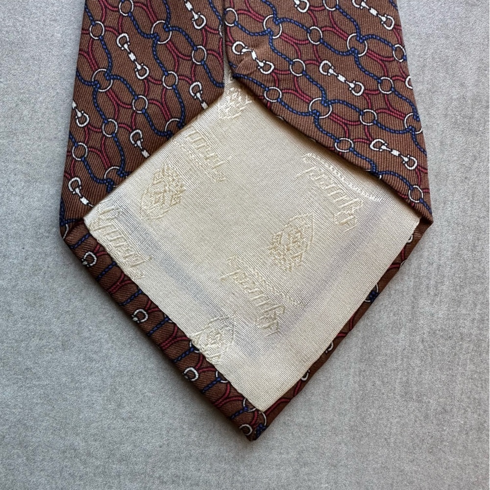 GUCCI Vintage Horsebit Print Silk Tie - Picture 3 of 5